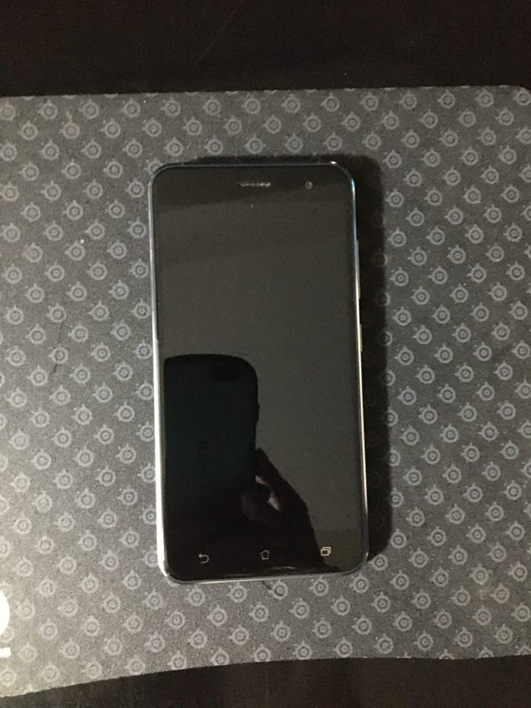202012_AsusZenFone_image_01